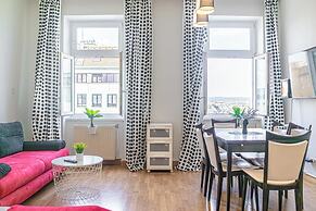 Stylish 2BR Apartment Long Stay for 5