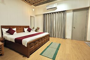 OnlyStay Kirpalu Dham - Opp. Prem Mandir, Vrindavan