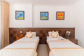 Holiday Central Nha Trang