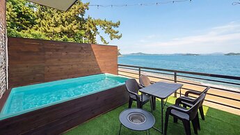 Taean Solpleo Pool Villa