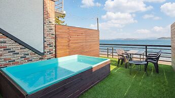 Taean Solpleo Pool Villa