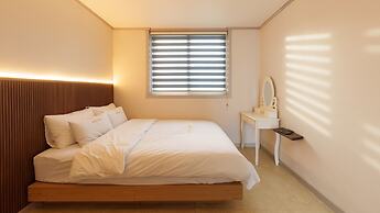 Taean Solpleo Pool Villa