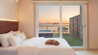 Taean Solpleo Pool Villa
