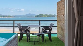 Taean Solpleo Pool Villa