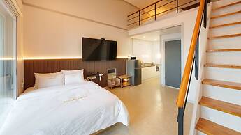 Taean Solpleo Pool Villa