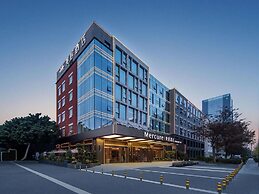 Mercure Chengdu Global Center