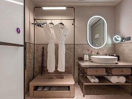 Mercure Chengdu Global Center