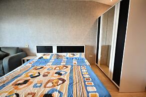 Sea-view Studio With Large Balcony - Bright and Spacious