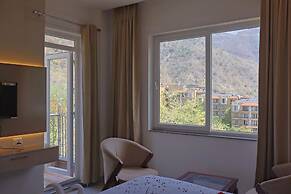LA VISTA RESIDENCY
