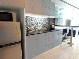 Sea View Studio - Jomtien Beachfront - View Talay 8