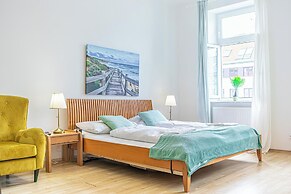 Budget 2BR Long Stay Near Matzleinsdorf