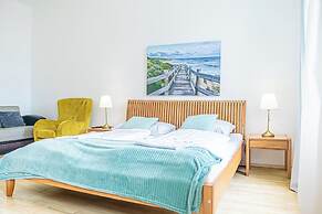Budget 2BR Long Stay Near Matzleinsdorf