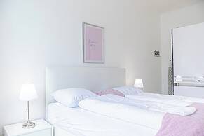 Budget 2BR Long Stay Near Matzleinsdorf