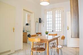 Budget 2BR Long Stay Near Matzleinsdorf