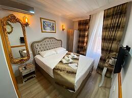 Tree house hotel
