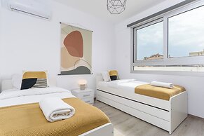 Mirage 2-BR Apt. & Balcony in Larnaca