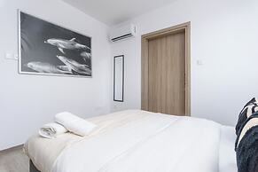 Mirage 2-BR Apt. & Balcony in Larnaca