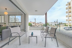 Mirage 2-BR Apt. & Balcony in Larnaca