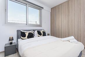 Mirage 2-BR Apt. & Balcony in Larnaca