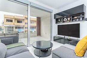 Mirage 2-BR Apt. & Balcony in Larnaca