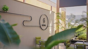 REIWA BUSINESS HOTEL