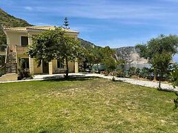 Petani Beach Suites