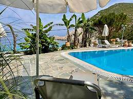 Petani Beach Suites