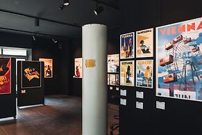 Studio 17