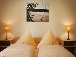 Bernsteinsee Hotel and Ferien Standard Suite Room