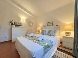 Vilamoura Stylish Villa by Homing