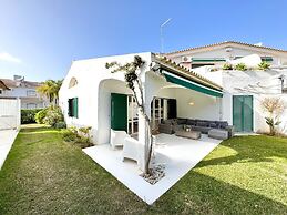 Vilamoura Stylish Villa by Homing