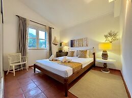 Vilamoura Stylish Villa by Homing