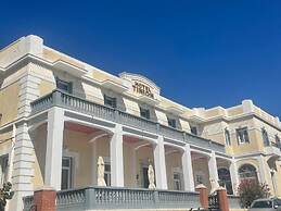 Tinion Urban Hotel