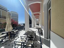 Tinion Urban Hotel