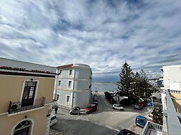 Tinion Urban Hotel