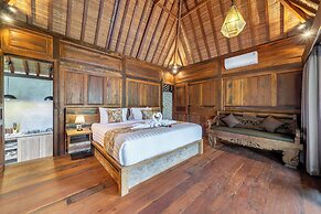 Saughina Ubud Tranquil Ubud Villa With Private Infinity Pool and Jungl