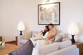 Aadya Tea Bungalow by Aahaasa