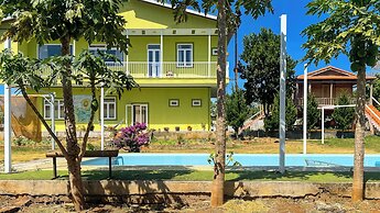 Robins Farmstay