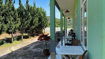 Robins Farmstay