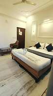 Hotel Laxmi Palace