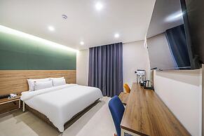 Jeonju J-Brown Hotel