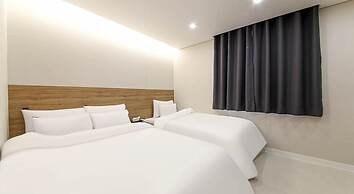 Jeonju J-Brown Hotel