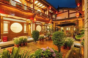 Shile Holiday Courtyard