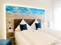 Bernsteinsee Hotel and Ferien Suite With Terrace
