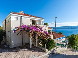 Spacious Villa Radevenjić With Outdoor Pool