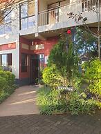 Wave Crest Castle Hotel Wote