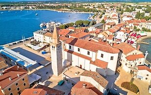 Sunny Apartment in Umag