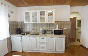 Bright Apartment in Umag