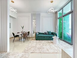 Upgrade Unit with Sea View