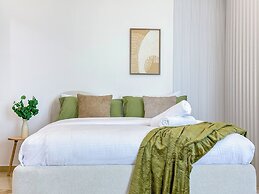 Upgrade Unit with Sea View